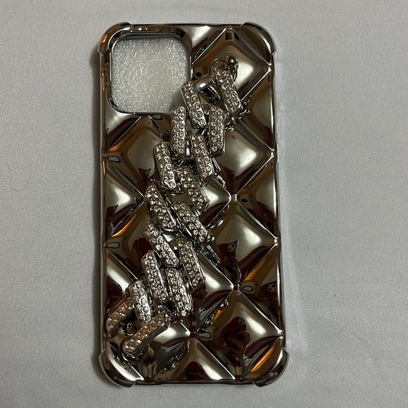 iPhone 13 Pro Max - Picture 1 of 2